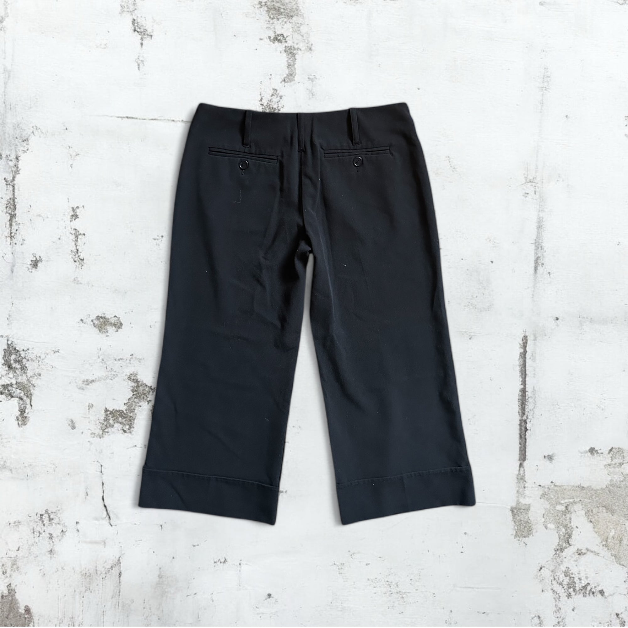 Black Capris